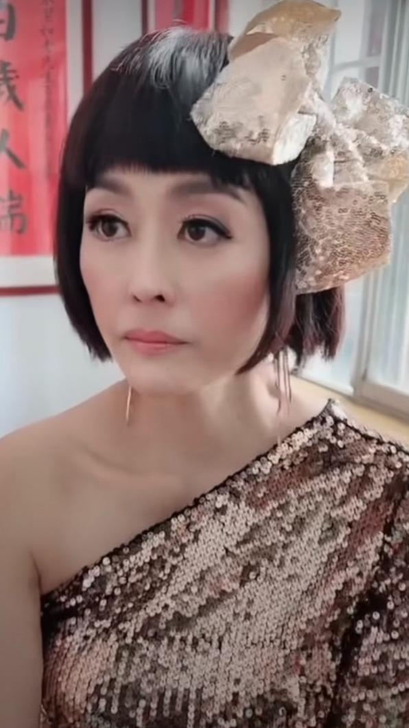 唐玲正能量抗癌。(圖/翻攝自唐玲臉書)