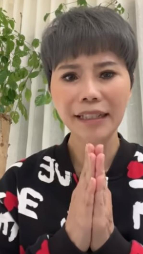 詹雅雯感謝為她兩度開腦的醫師。(圖/翻攝自詹雅雯臉書)
