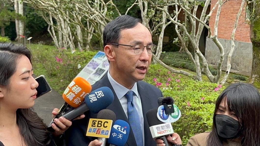 綠批馬英九落款「民國」消失了 朱立倫:別雞蛋裡挑骨頭