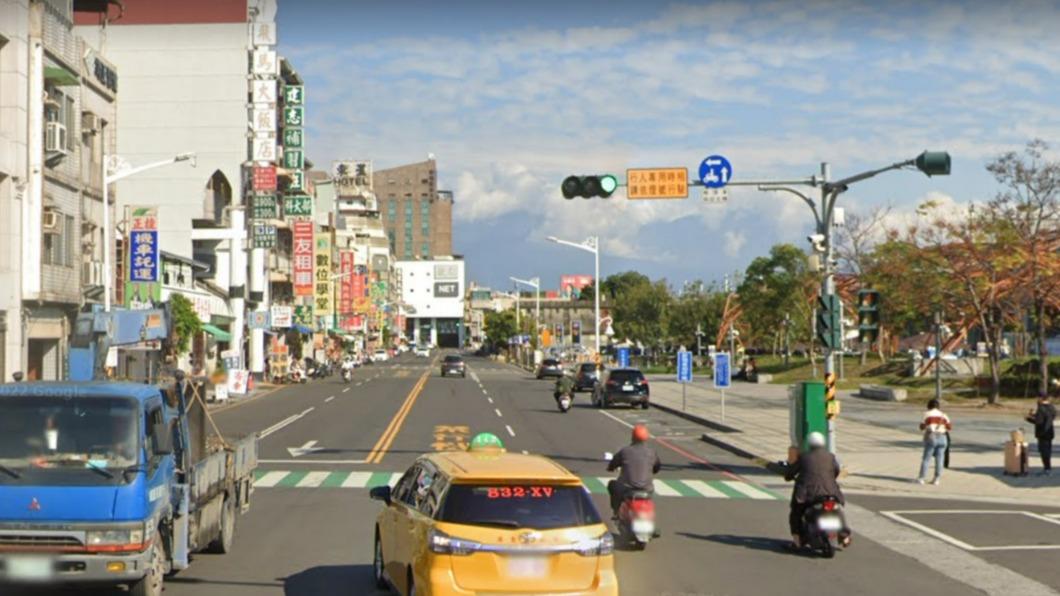 走走停停搞死誰！屏東紅綠燈號誌不連鎖　民：官搭直升機？
