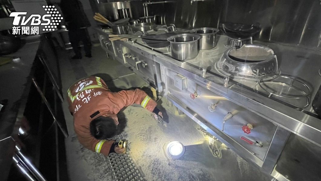 京站小碧潭店餐廳瓦斯意外　閃燃燒傷2員工緊急送醫