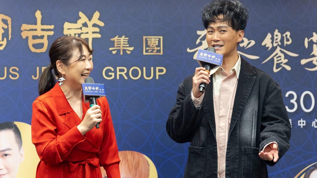 52歲金曲歌后爆國小就劈腿 嫁小12歲嫩尪害羞情趣曝光
