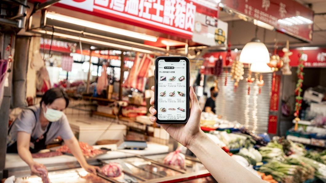 Uber Eats 傳統市場「清明時節專區」,指定商品買一送一。(圖/Uber Eats 提供)