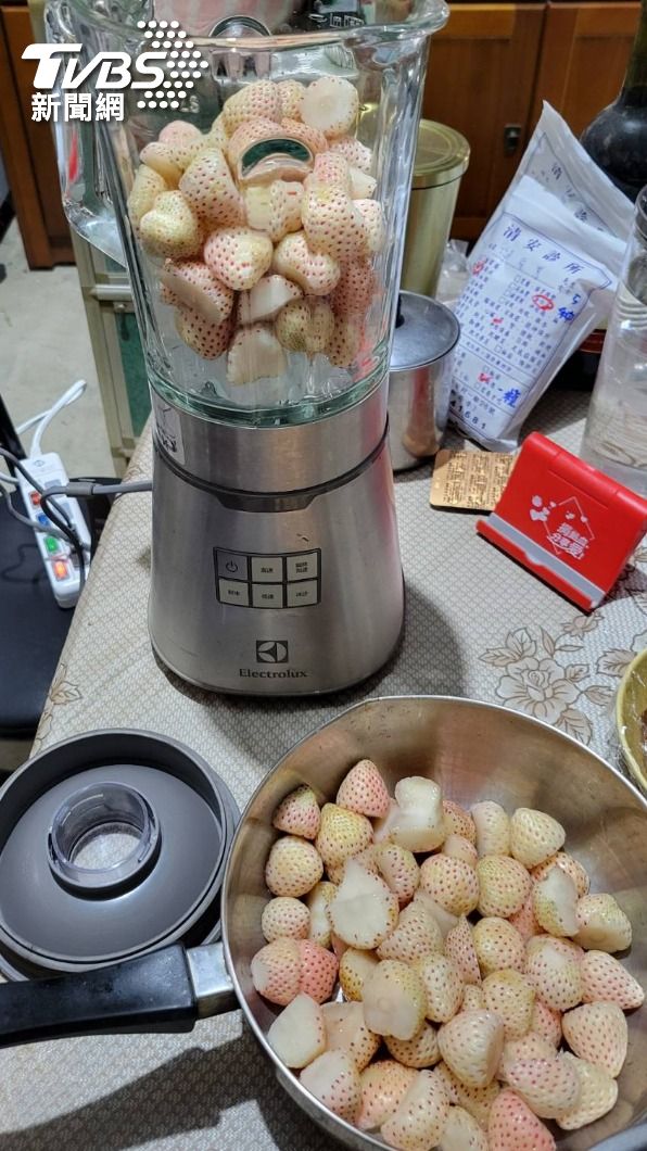 果農自採宅配嚴格品管,淘汰的打果汁自喝。