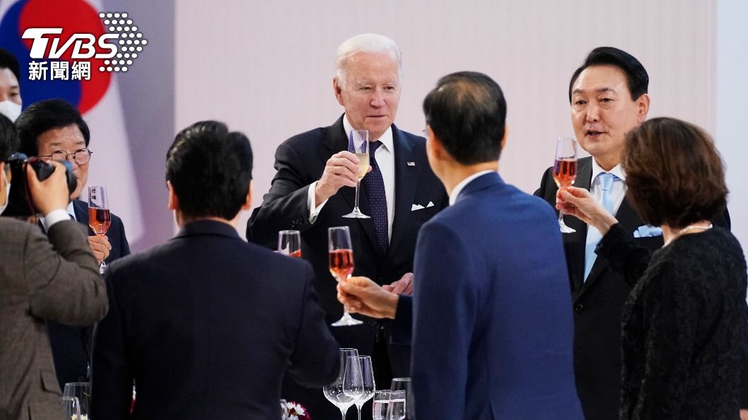 拜登出席南韓舉辦的國宴。(圖/達志影像美聯社)
