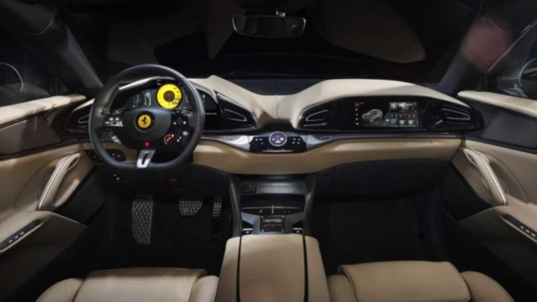 Purosangue的內裝佈局與Roma相仿,有著對稱式設計。(圖/翻攝自Ferrari)