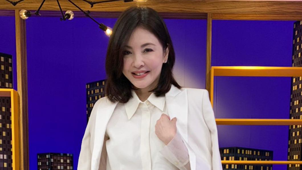 何如芸打離婚官司沒錢 上班族妹偷抵押房子相挺!一句話淚崩