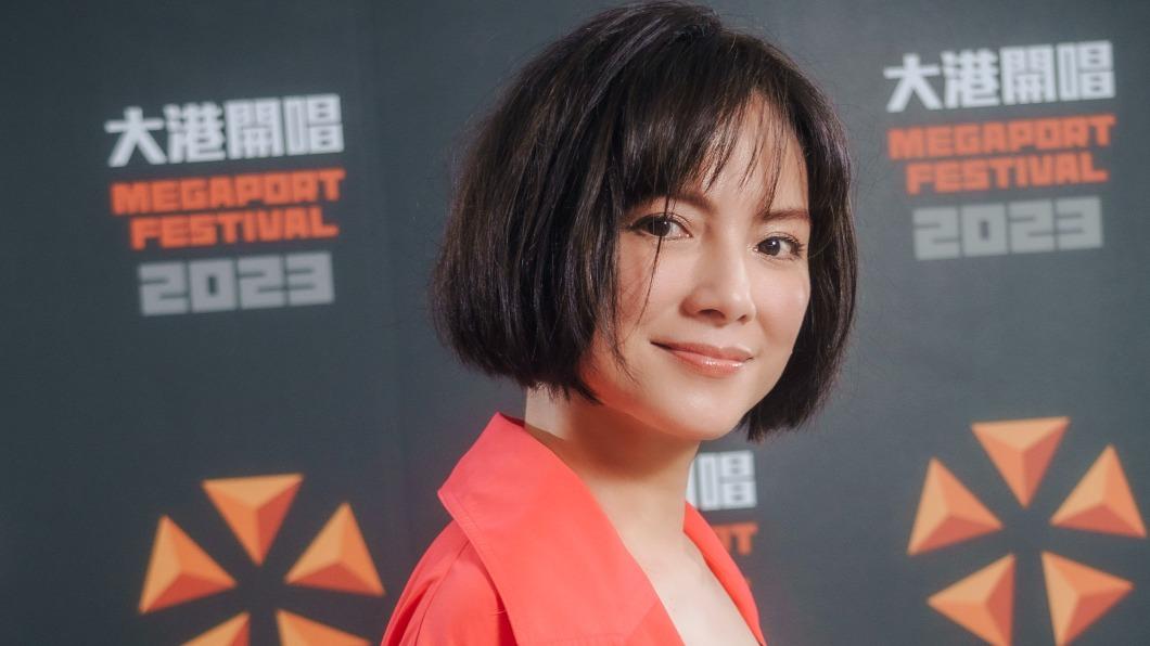 等了20年！李心潔「脫了」辣秀完美身材　加碼宣布好消息