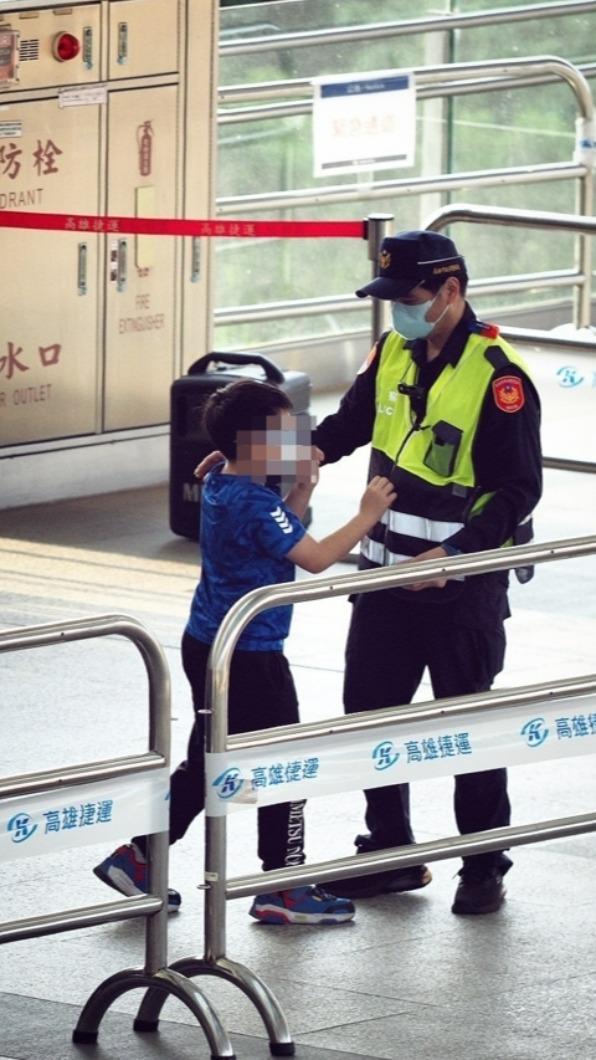 兒子去探班。(圖/TVBS)