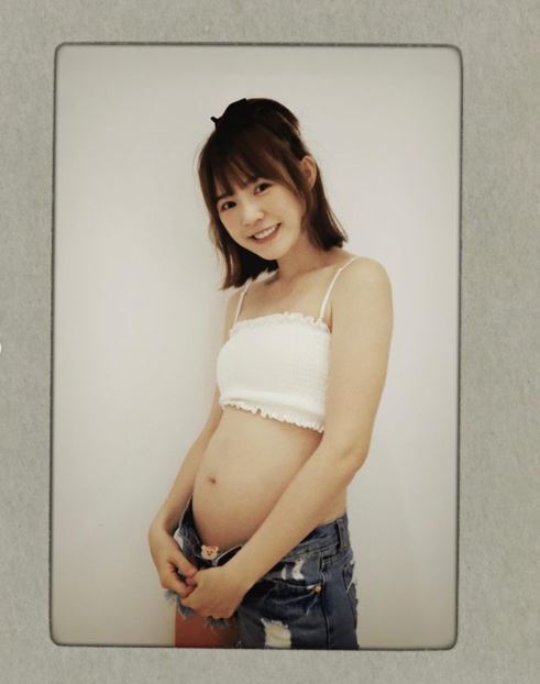 吳心緹突曬大肚照。（圖／翻攝自吳心緹IG）