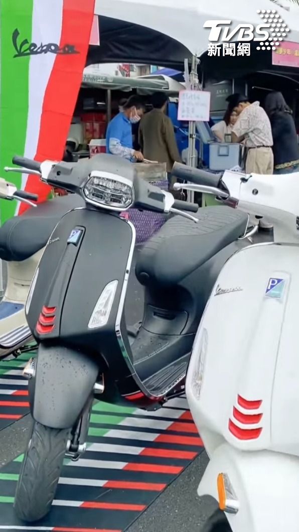 現場還有展示偉士牌機車。(圖/民眾提供)