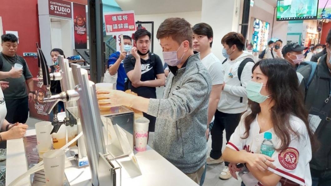 看球賽也能做環保　桃市府攜手樂天推廣循環杯
