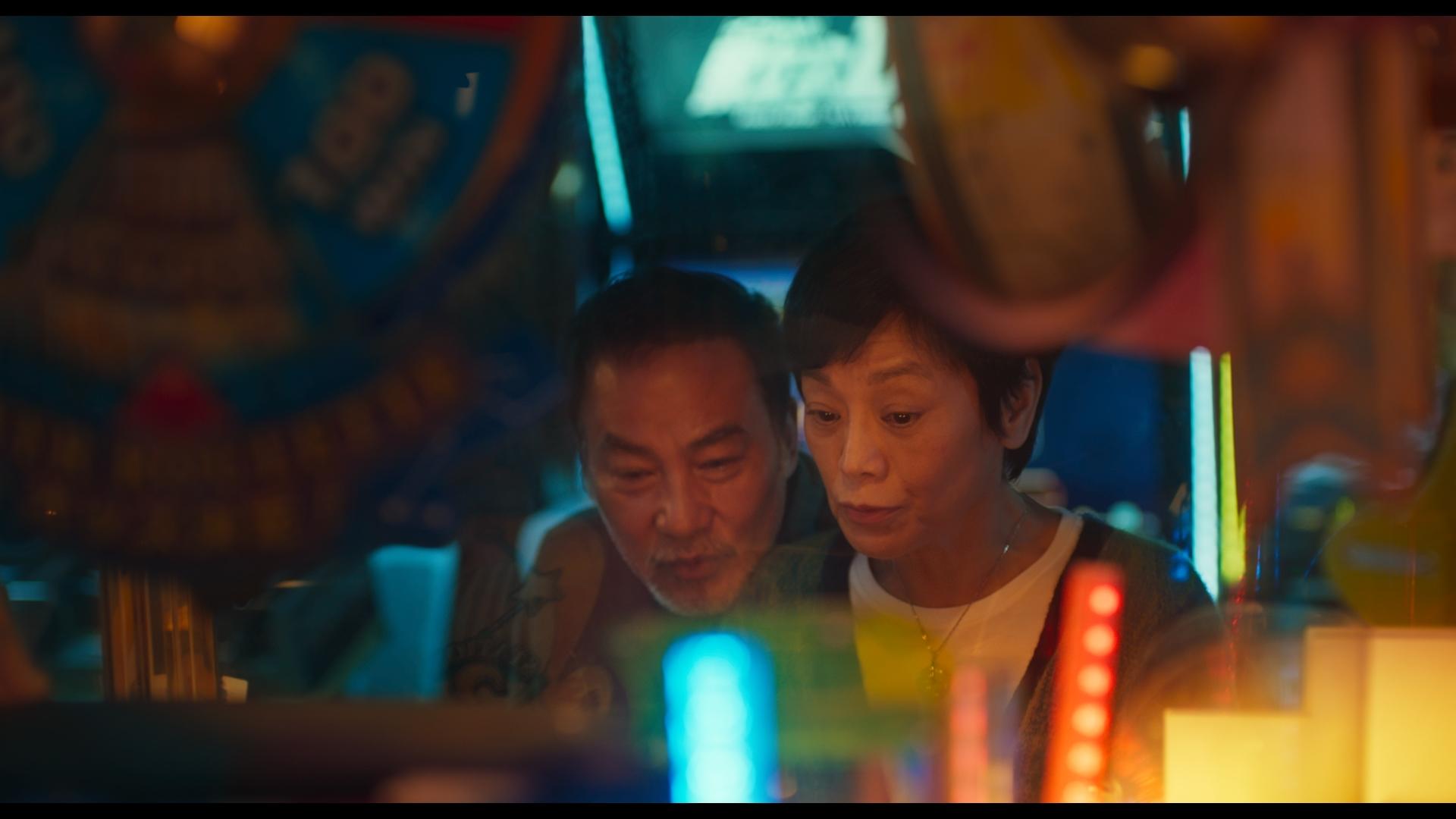 張艾嘉坦言自己對香港霓虹燈的記憶非常深刻。(圖/甲上提供)