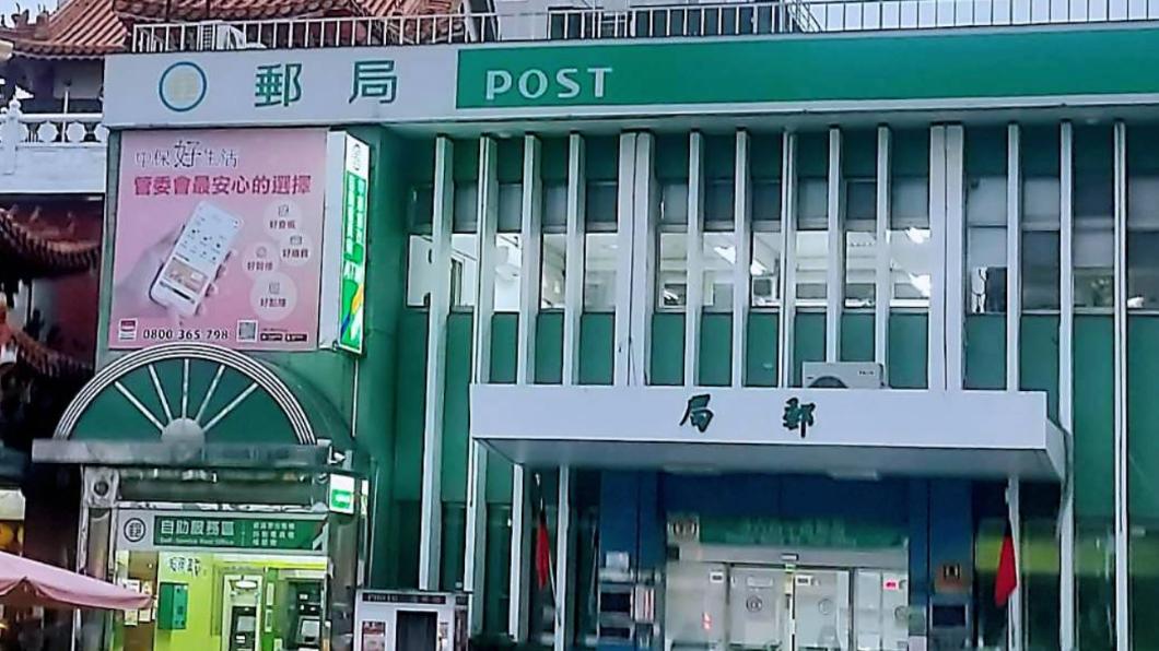 斗六市西平路郵局前昨日發生一起小車禍。(圖/翻攝自Google map)