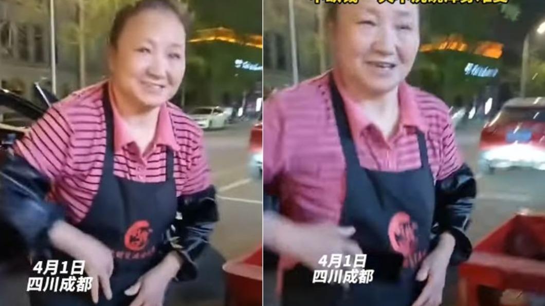 看看阿嬤上班笑得多開心。(圖/翻攝自微博)