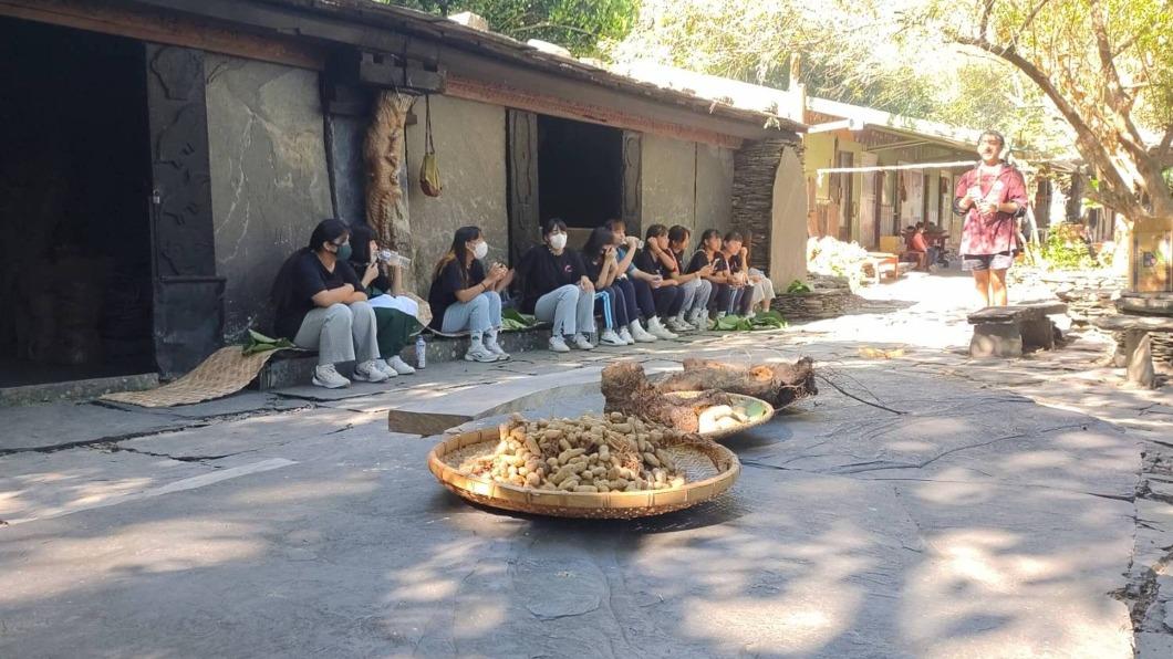 本土語課融入原住民文化　台東高中生踏查部落