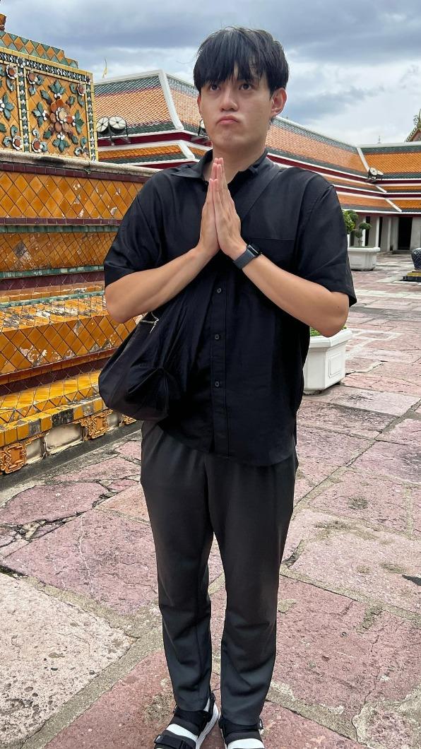 呂杰陽PO出一張雙手合十的照片，祈禱不再遇到不健康的感情關係。（圖／翻攝自呂杰陽臉書）