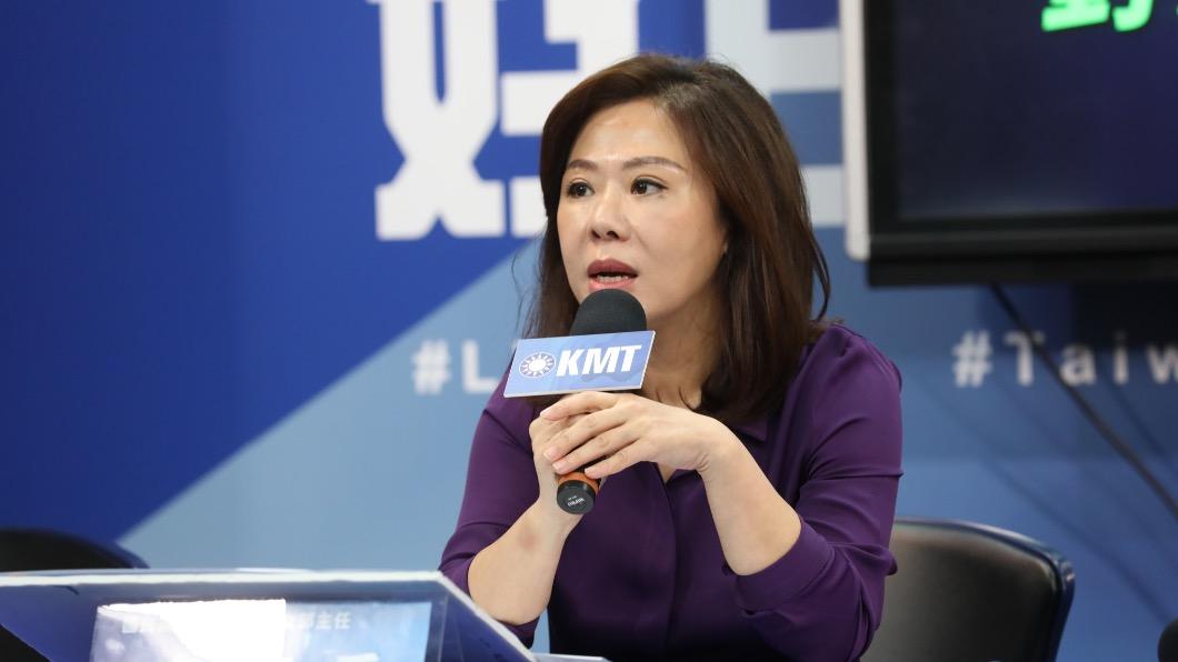 薛瑞元又爆驚句「立院啥米死人骨頭攏有」 她嗆:政院新三寶傲慢無能