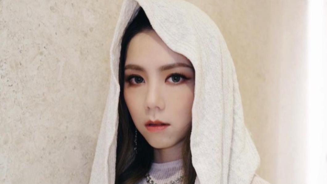 鄧紫琪(G.E.M.)是伴娘團其中一人。(圖/翻攝自 IG@ gem0816)