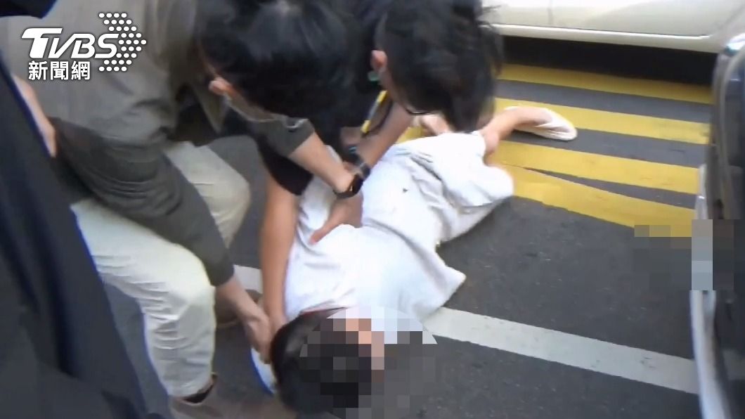 犯嫌被警方逮捕。(圖/TVBS)