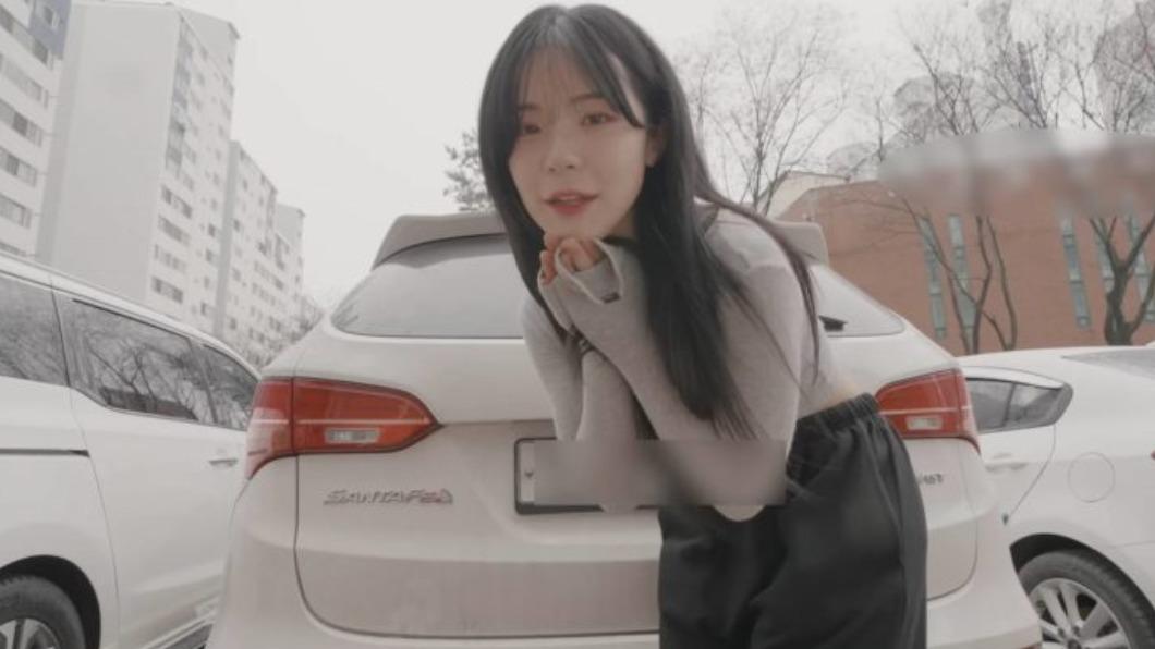 李多慧的愛車,就是南韓的國產休旅「Hyundai Santa Fe」。(圖/李多慧 Youtube)