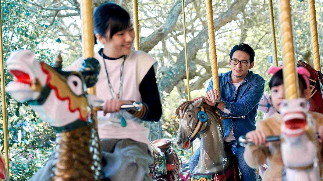 《夢遊樂園》描繪一段名存實亡的婚姻,以及女孩孤獨殘酷的成長之路。(圖/海鵬影業提供)