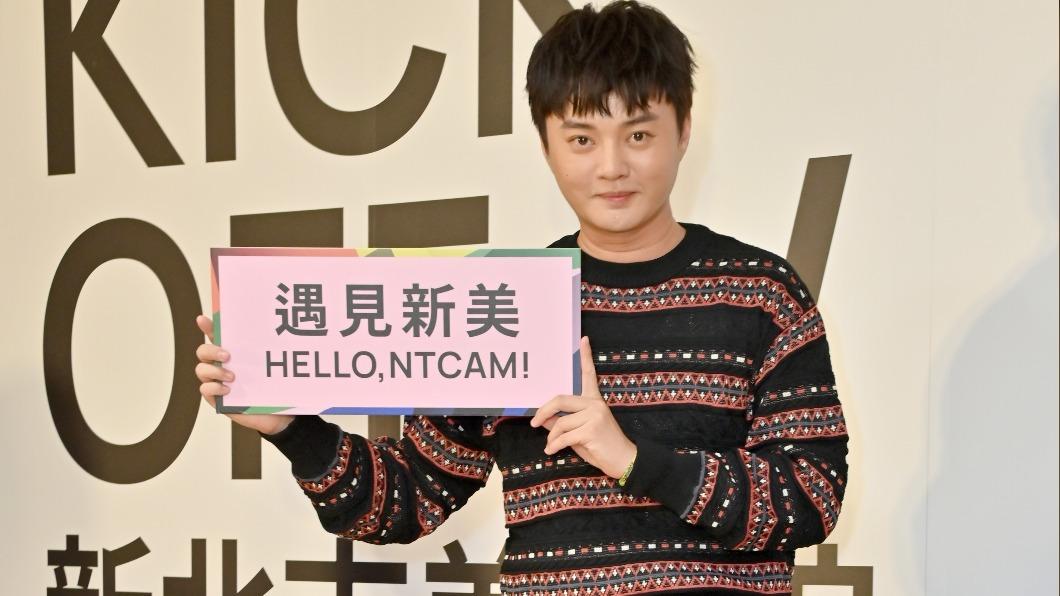 許富凱獻出處女秀!突撂話觀眾「唱台語的不逛美術館」吐內幕