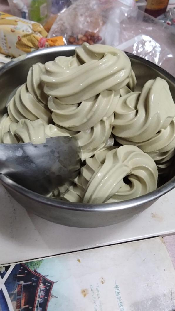 還有網友分享「買3送3」後的混吃戰利品。（圖／翻攝自「7-11全家各超商新品資訊共享」臉書）