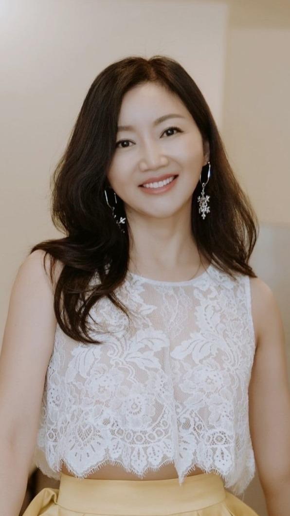 張瀞云有小鄧麗君之稱。(圖/翻攝自張瀞云臉書)