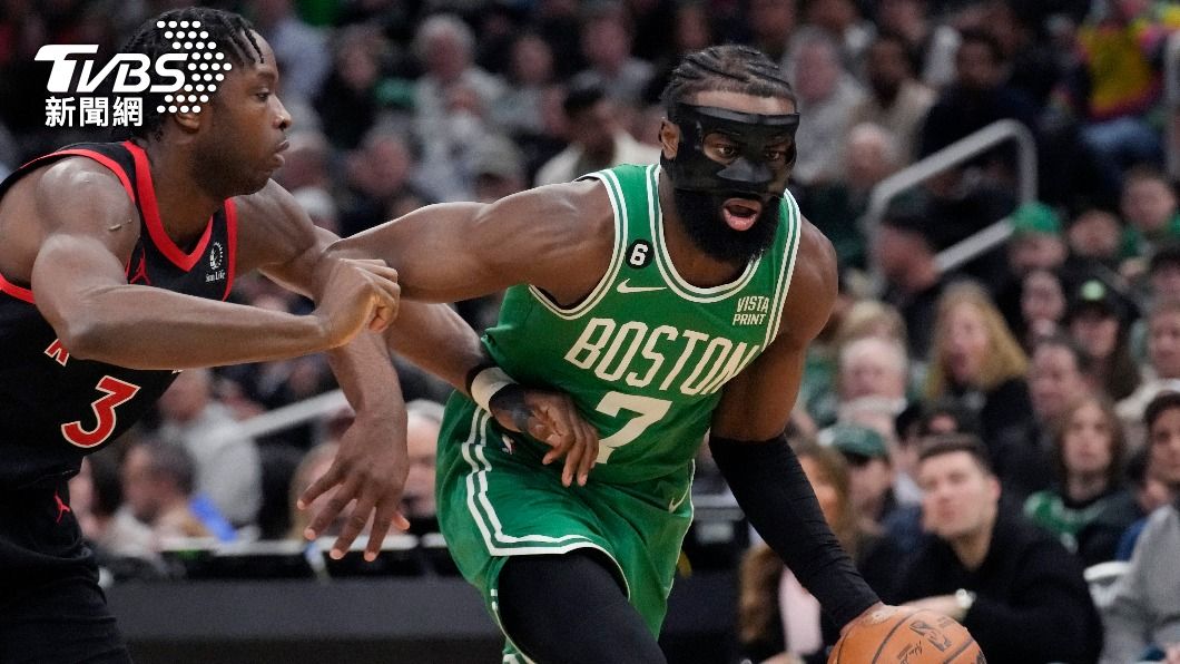 NBA/布朗撿碎玻璃劃傷手指縫5針 缺席剩餘2場季賽