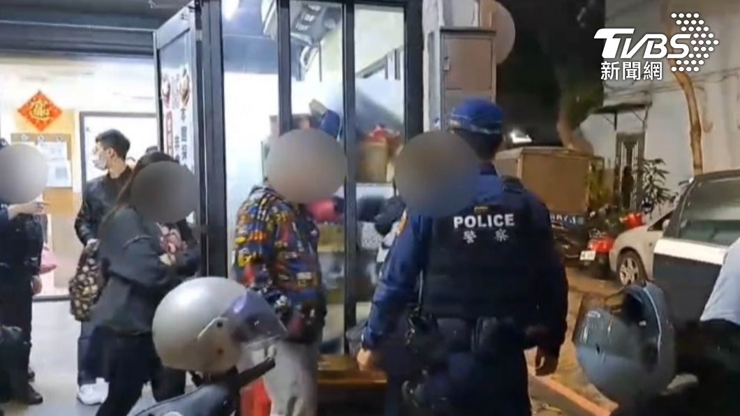 現場一共查獲37人全移送偵辦。(圖/警方提供)