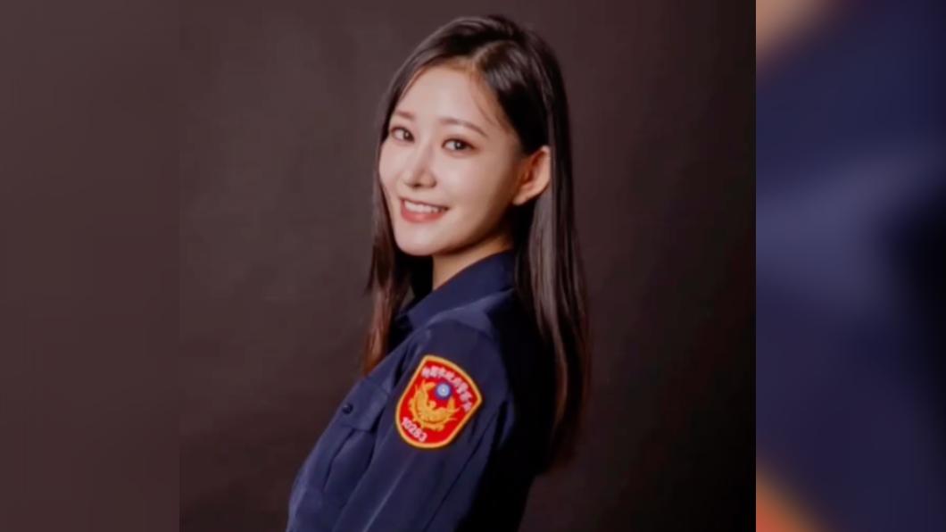 王若維曬出一系列穿著警服的照片。(圖/翻攝自王若維IG)