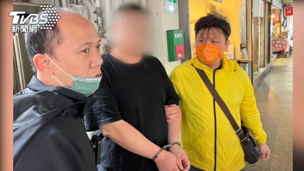詐欺通緝犯酒駕衝上分隔島 拒檢逃逸險撞傷警