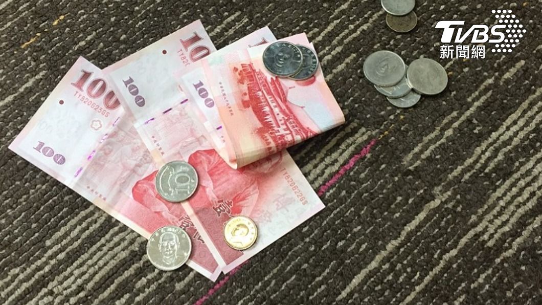換錢是義務?奧客換百鈔遭拒 下秒飆罵店員:沒錢開什麼超商