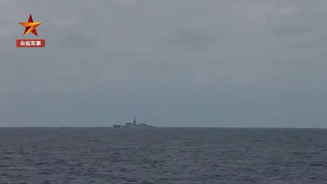 共艦現蹤東部外海 距離我軍艦不到10公里畫面曝光
