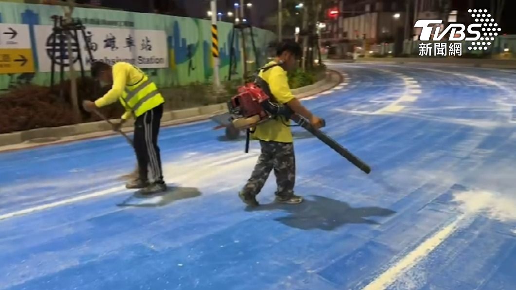 高雄火車站站東路彩色鋪面提前完工