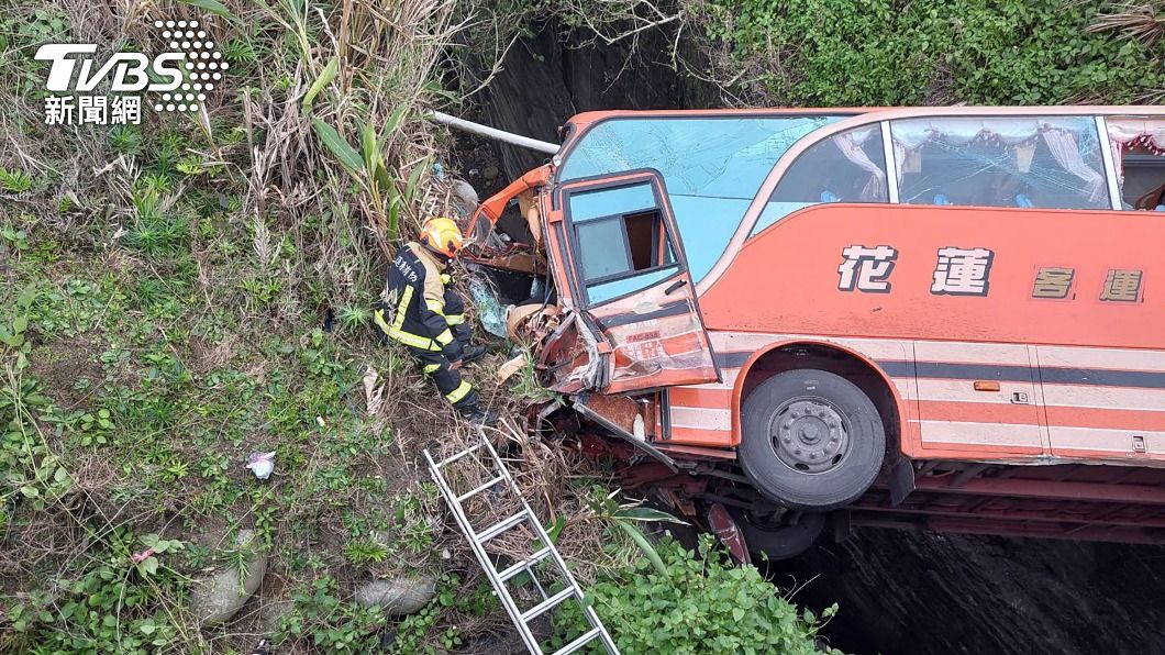 花蓮客運車禍釀1死5傷 開罰9萬、吊銷牌照3個月