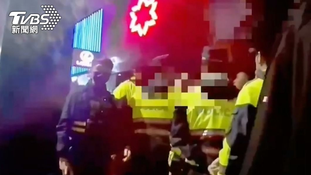 想進夜店卻全去了派出所 警噴辣椒水管束「過激」酒客