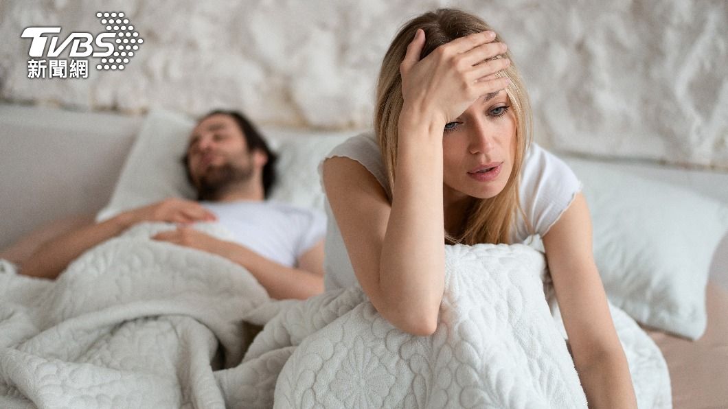 原PO認為對方是初戀,不願意分手,但也不想再吃三色豆。(示意圖/shutterstock達志影像)