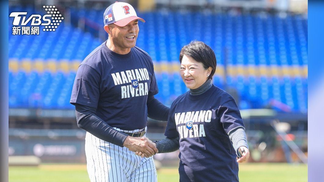 今日發起「這球我來!台中感謝有你」李維拉簽名球贈球活動,以「感謝」為題廣徵圖文