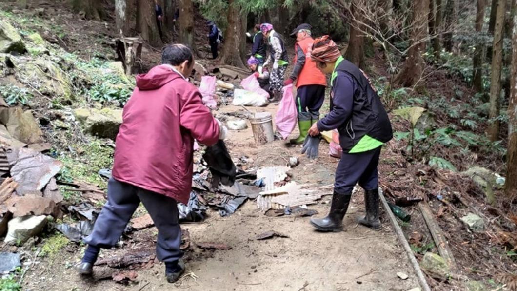 賽夏族民眾發起3日淨山。(圖/翻攝自林務局-森活情報站臉書)