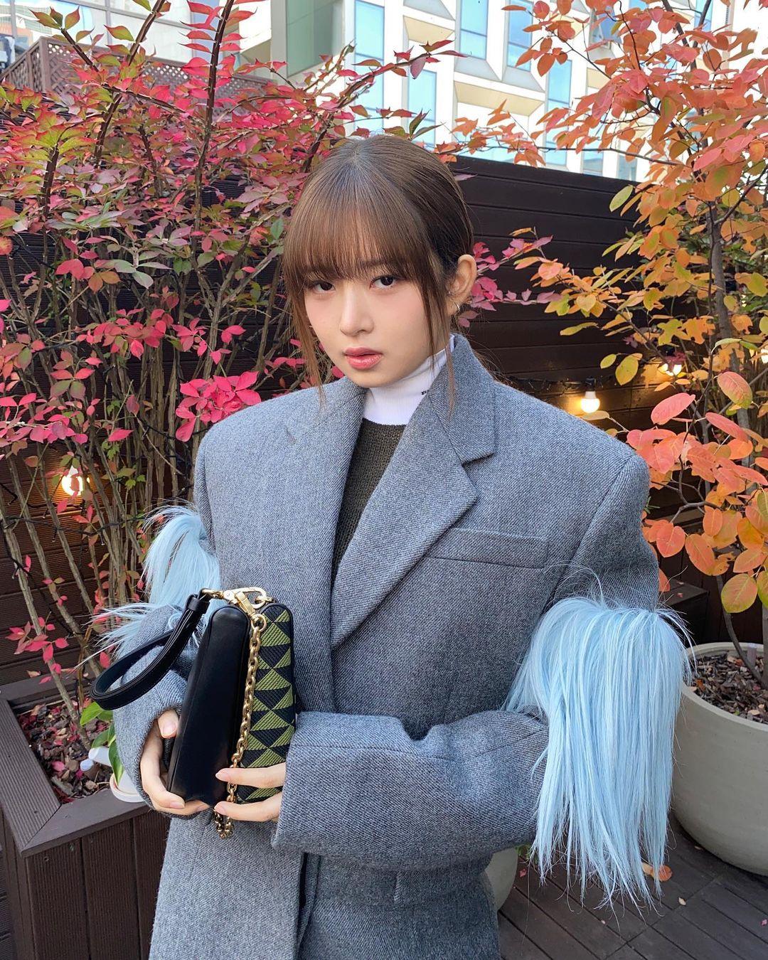 Rei目前19歲,是IVE團中的日本籍成員。(圖/翻攝自IVE IG)