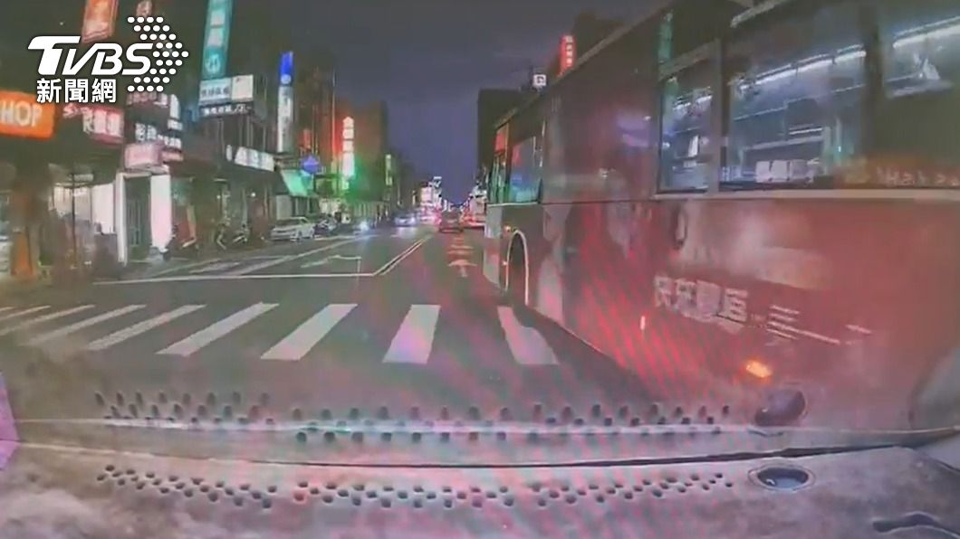白車視角。(圖/TVBS)