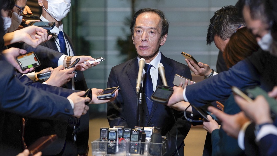 日本央行10年舵手黑田交棒　戰後首位學者繼任總裁