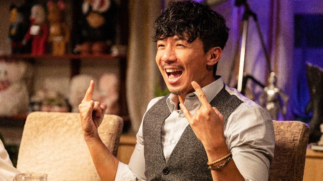 張繼聰在《飯戲攻心》展現搞笑演技。(圖//Disney+提供)