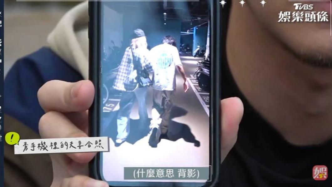 楊銘威秀出喝醉被方志友牽回家的畫面。(圖/翻攝自《TVBS娛樂頭條》YouTube頻道)