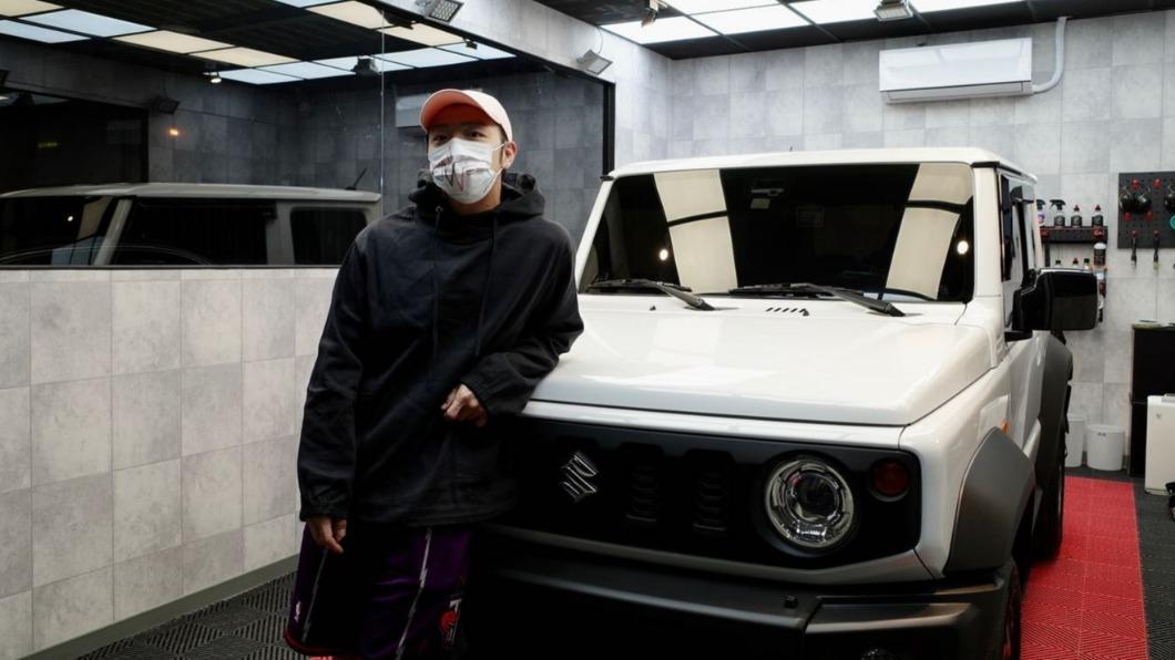 大飛宿醉開著愛車出門。(圖/翻攝Facebook大飛McFly(吳志慶))