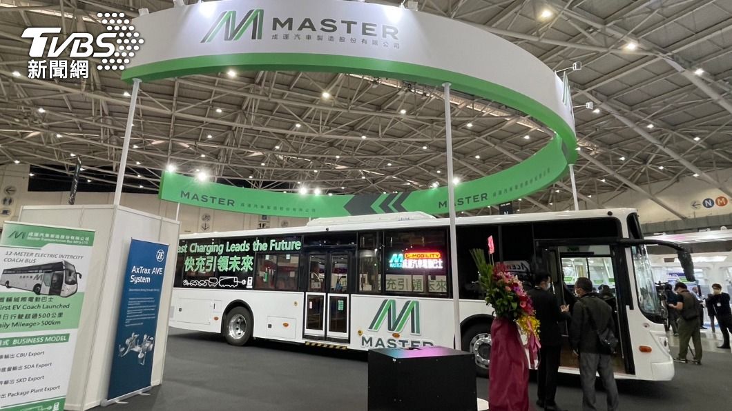 成運汽車展出全國第一台電動城際巴士。（圖／王翊綺攝）