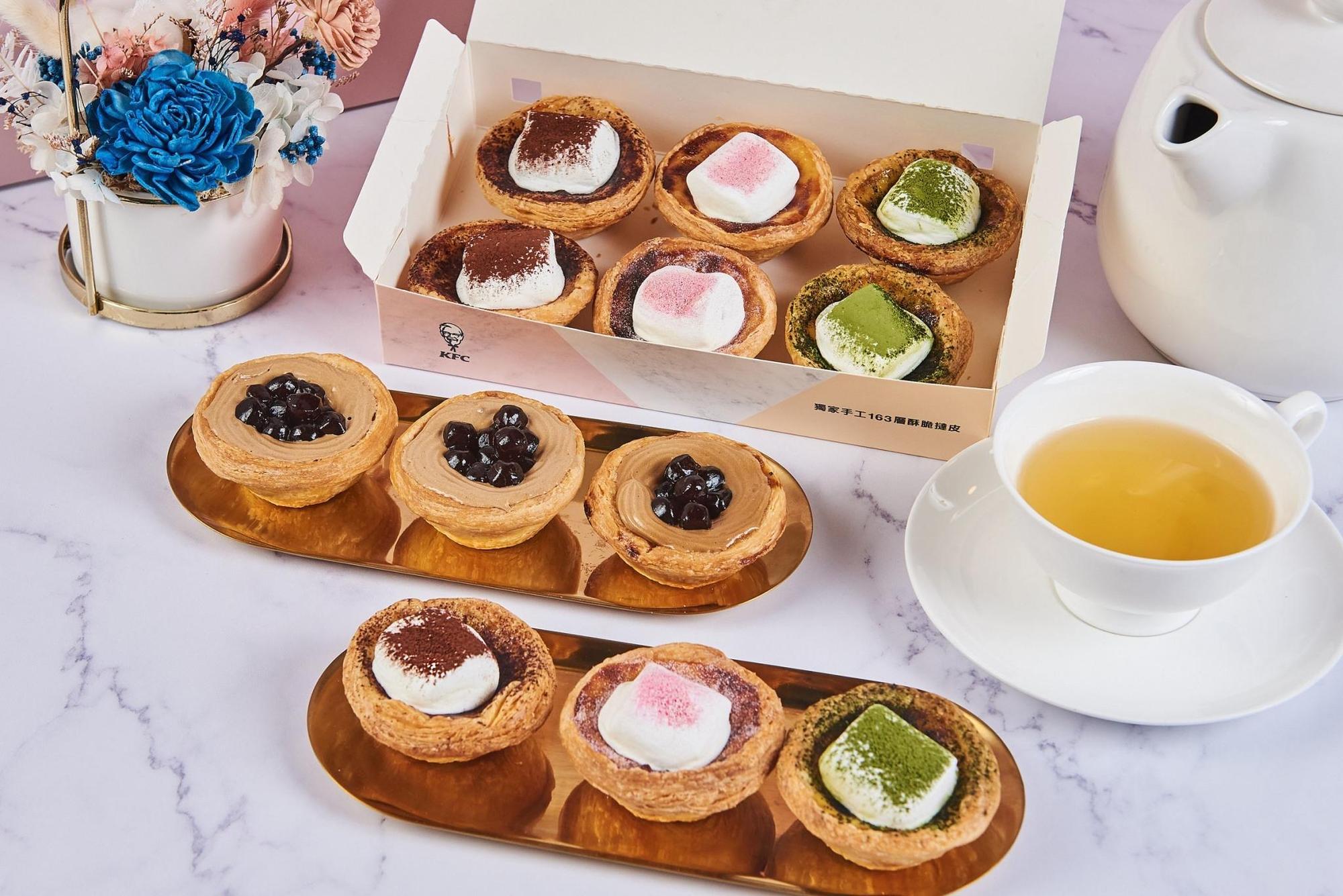 以及推出初登場的「蜂蜜淋醬一口小鬆餅」,甜點控不要錯過!(圖/翻攝自臉書)