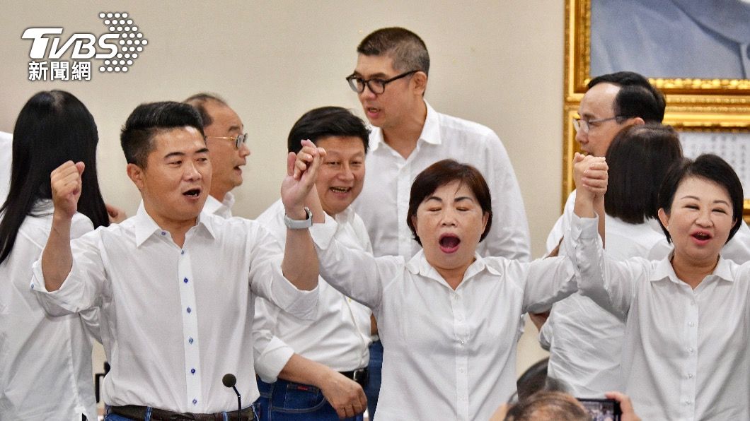 顏寬恒、楊瓊瓔等藍營立委候選人。(圖/胡瑞麒攝)